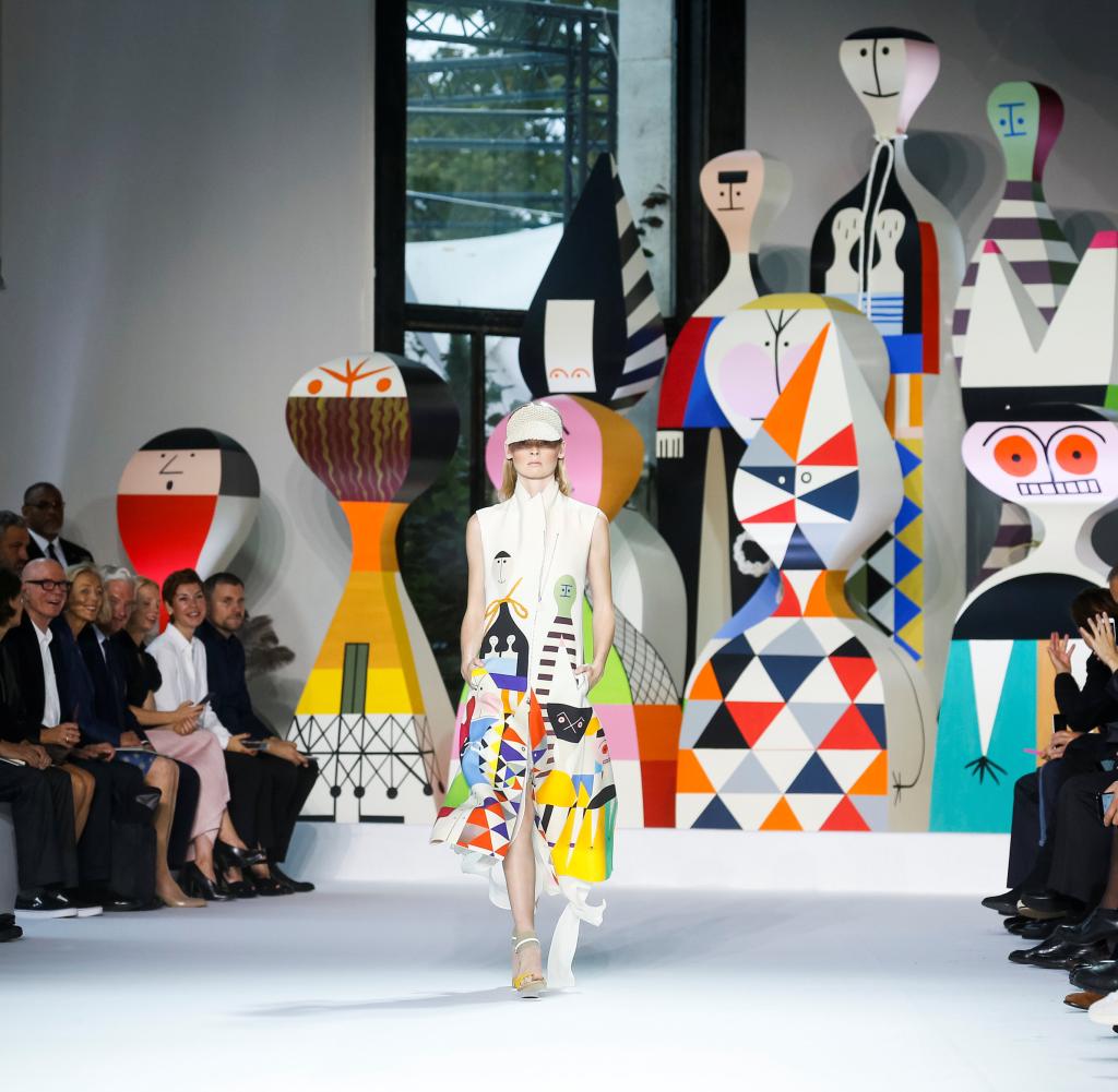 开云（中国） - 附件|饰品|办公家具|设计师家具|木娃娃 No.17-20